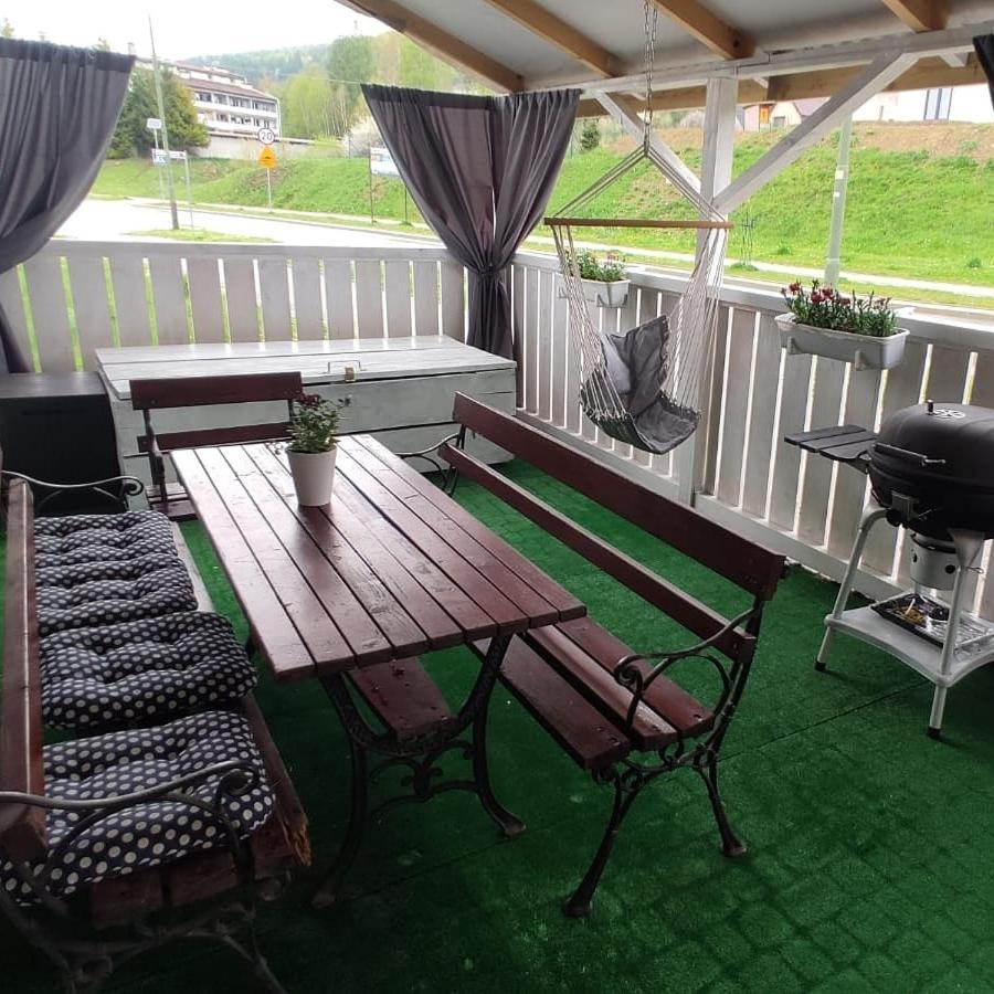 Apartament Deja Vu-Bieszczady Ustrzyki Dolne Dış mekan fotoğraf